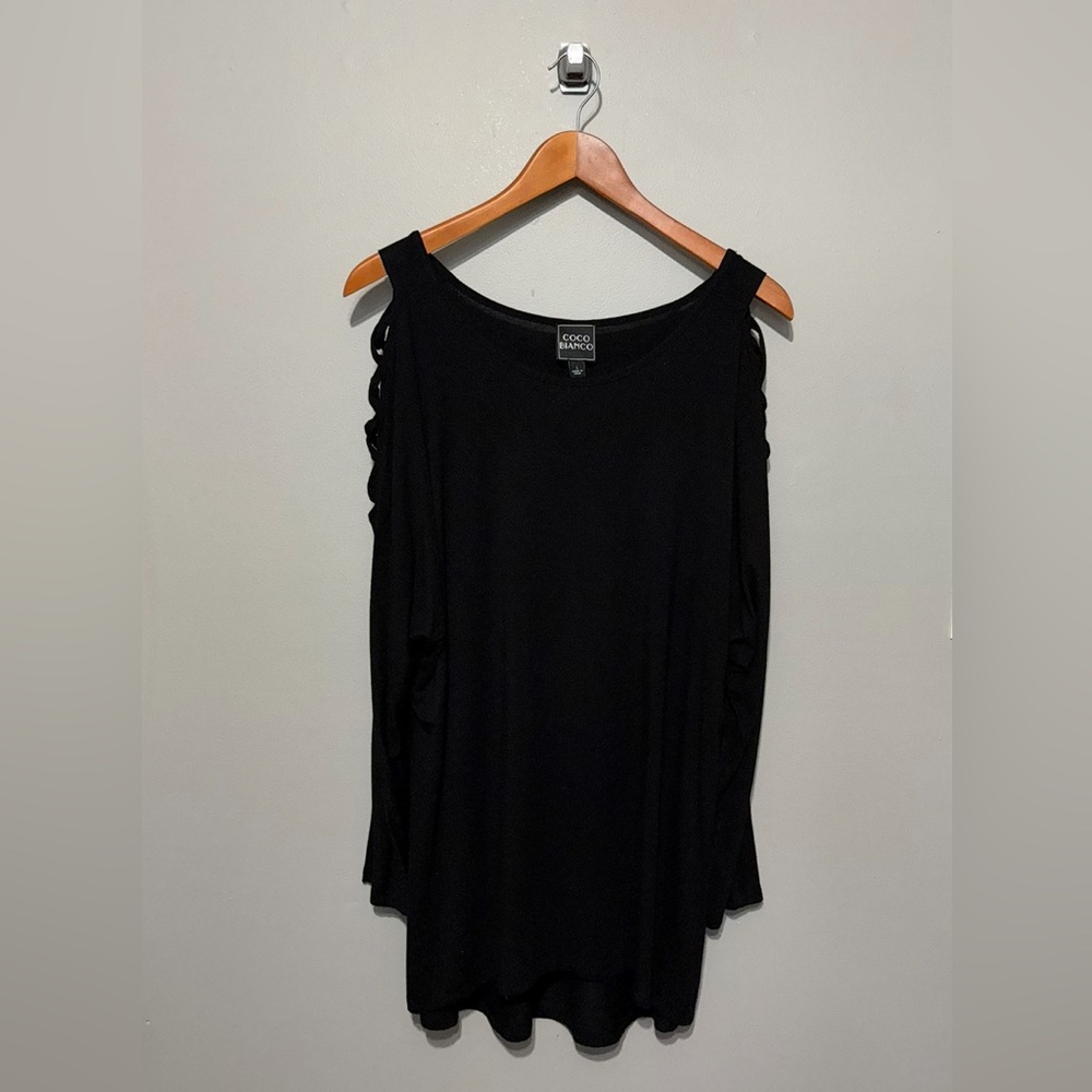COCO BIANCO Black Long Sleeve w/Cut-Outs Tunic Style Top EUC!!